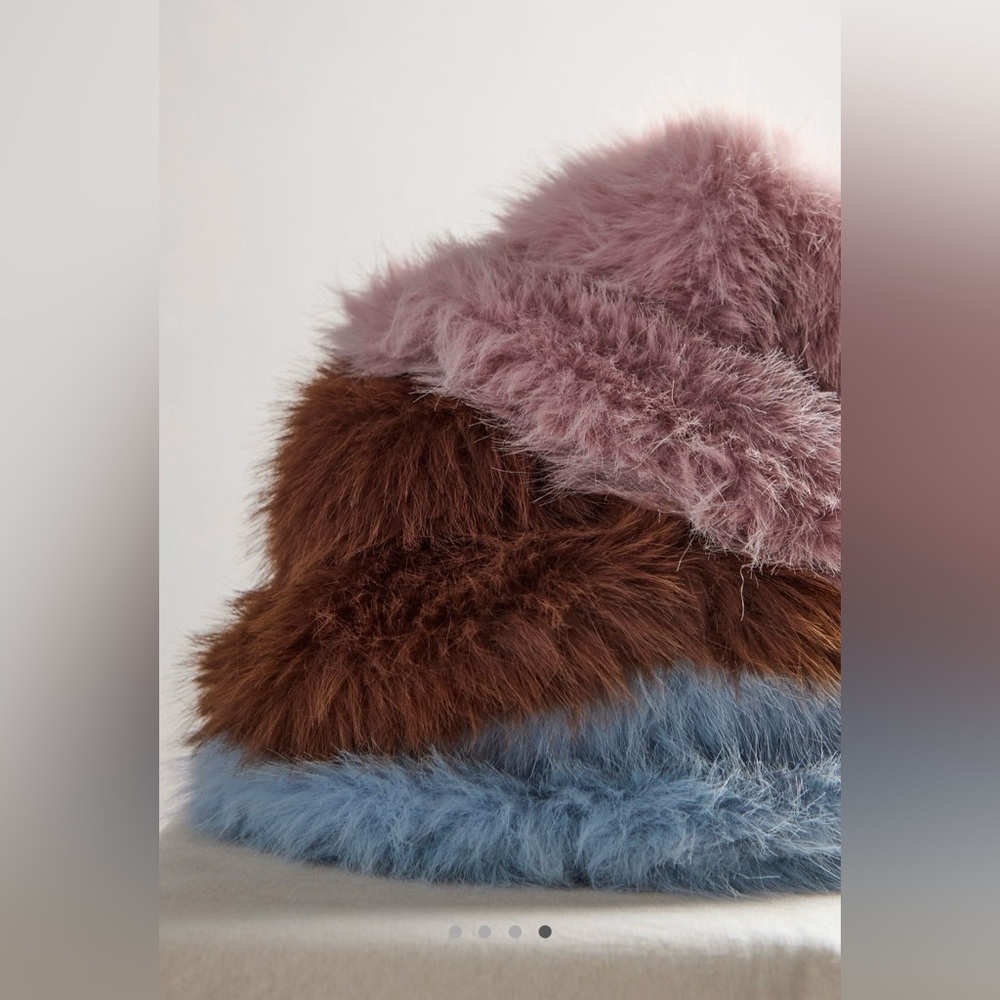 Free People X Unreal Fur Ice Queen Bucket Hat - Picture 2 of 9